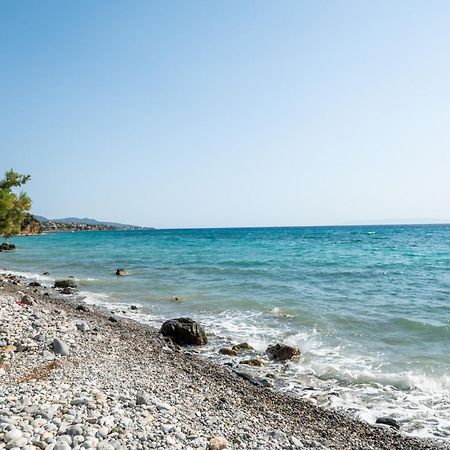 Вілла Thea Seaview Luxury Living Каламата Екстер'єр фото