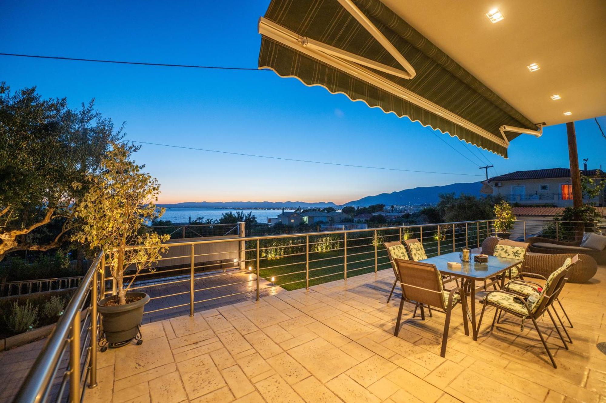 Вілла Thea Seaview Luxury Living Каламата Екстер'єр фото