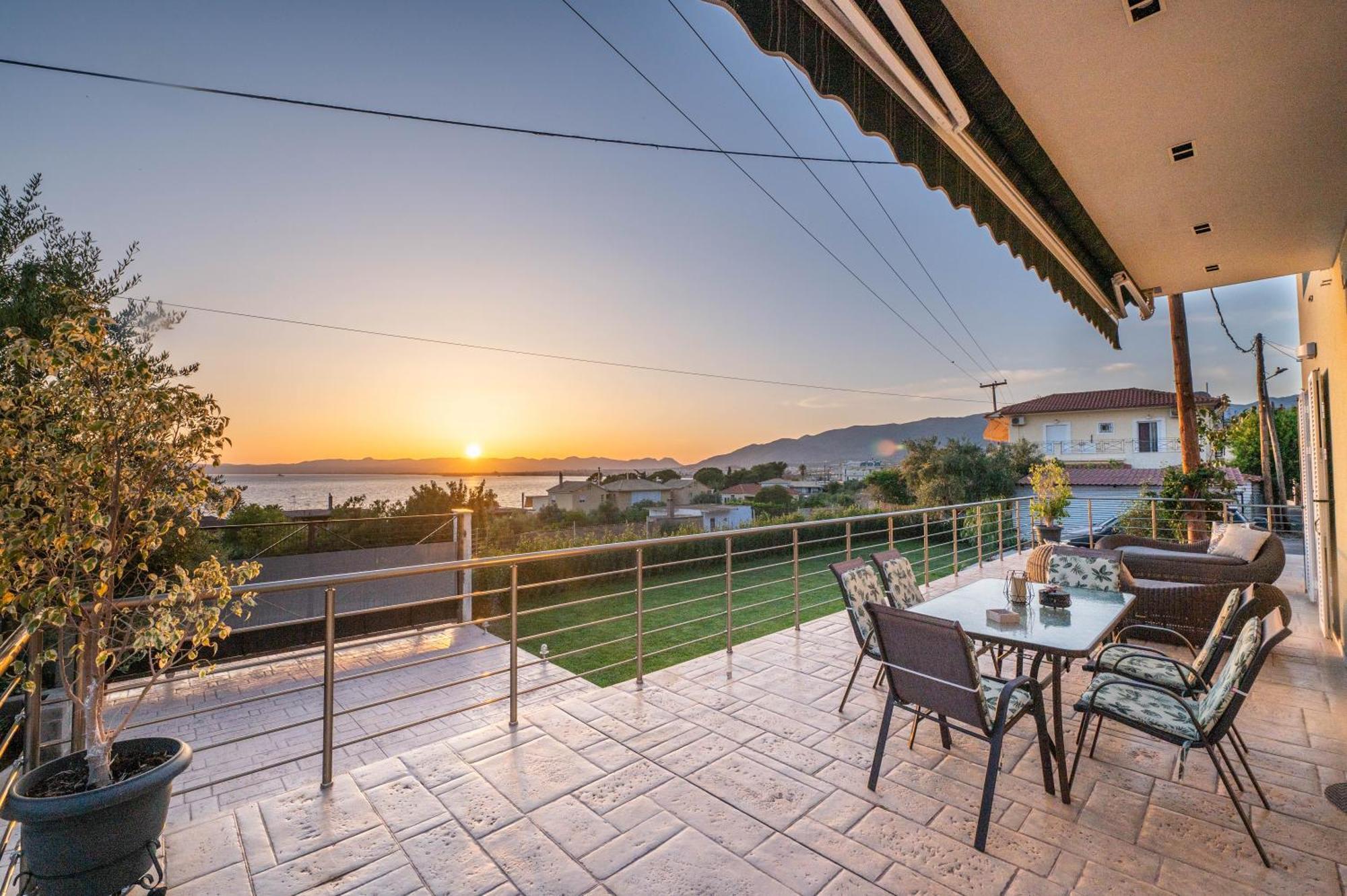 Вілла Thea Seaview Luxury Living Каламата Екстер'єр фото